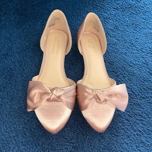 Super cute sandals! Only worn once!